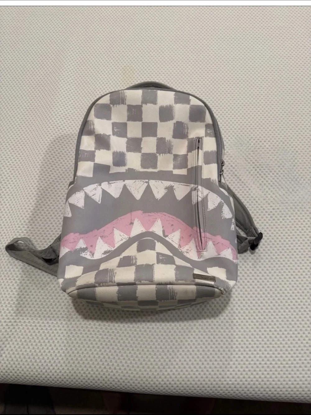 Sorayground Vanquish Shark-Print Limited edition Backpack